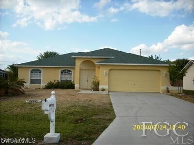 911 SE 31st St in Cape Coral, FL - Building Photo - Building Photo