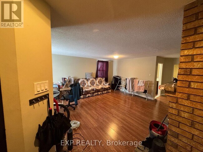 72 Barrette St in Ottawa, ON - Building Photo - Building Photo