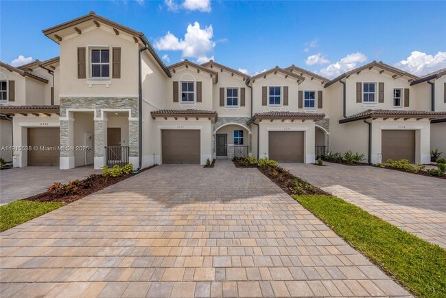 property at 2751 SE 25th Ave