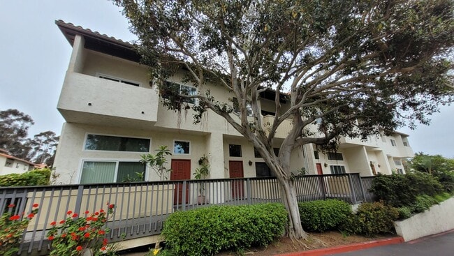 property at 4008 La Jolla Village Dr