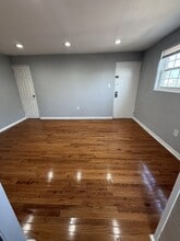 4132 Longshore Ave in Philadelphia, PA - Building Photo - Building Photo