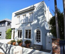 124-128 Breeze Ave in Los Angeles, CA - Building Photo