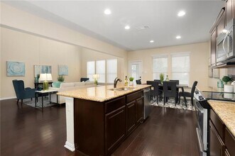 9901 Wading Pool Path in Austin, TX - Building Photo - Building Photo