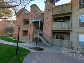 200 E Southern Ave, Unit 336 in Tempe, AZ - Foto de edificio - Building Photo