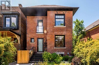 172 Indian Rd Crescent in Toronto, ON - Building Photo - Building Photo