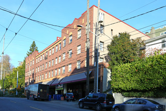 Galer Crest Apartments in Seattle, WA - Building Photo - Building Photo