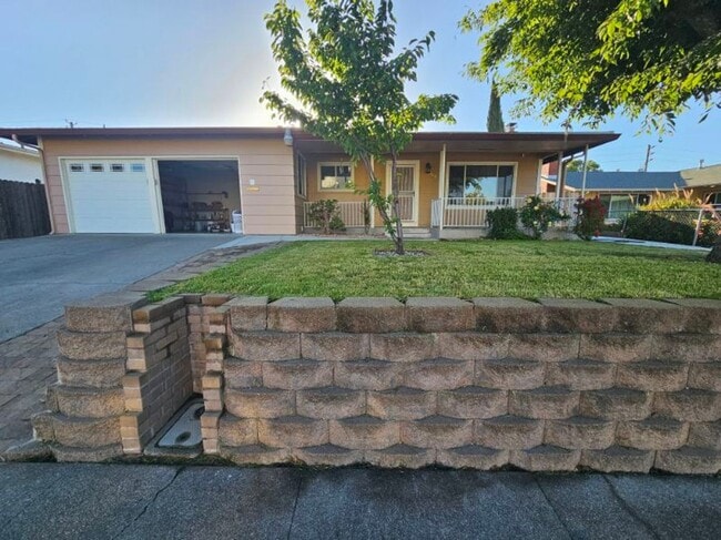 property at 2248 Cunningham Dr