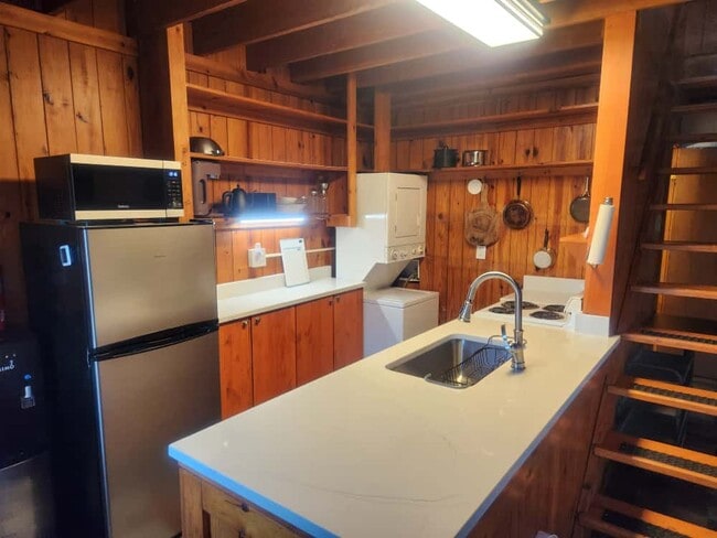 311 Newton Aly in Shepherdstown, WV - Building Photo - Building Photo