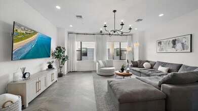 42 Audubon Pl in Sarasota, FL - Building Photo - Building Photo