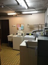 1030 SOUTH DUNLOP in Forest Park, IL - Building Photo - Building Photo