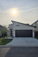 10301 N 15th St in McAllen, TX - Building Photo - Building Photo