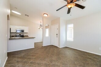 29420 N Blackfoot Daisy Dr in San Tan Valley, AZ - Building Photo - Building Photo