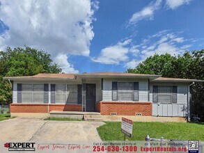 1204 Connell Dr in Killeen, TX - Building Photo - Building Photo
