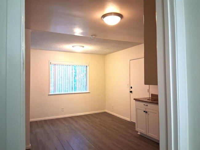 1148 E 3rd Ave in Escondido, CA - Building Photo - Building Photo