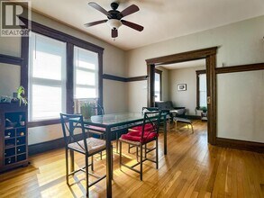 328 Gladstone Ave in Windsor, ON - Foto de edificio - Building Photo