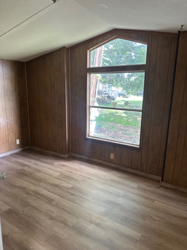 111 Forest Creek Ln in Bruceville, TX - Building Photo - Building Photo