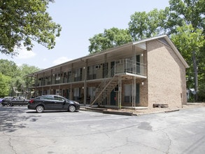 Eastwood Apartments in Durham, NC - Building Photo - Building Photo