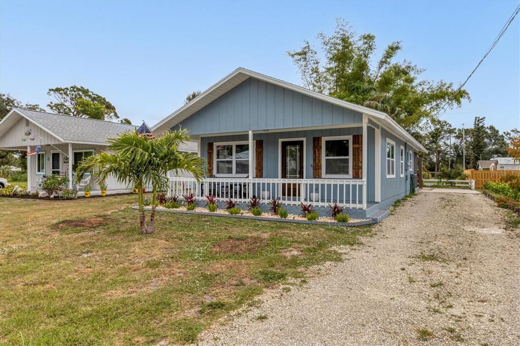 843 Palmetto St in Englewood, FL - Building Photo