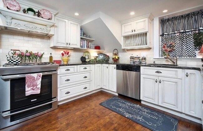 property at 22 Garden St