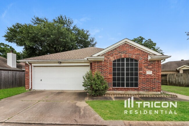 property at 10326 Emerald Oaks Dr
