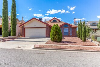 4517 Loma De Cobre Dr in El Paso, TX - Building Photo - Building Photo