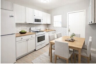 902 W Margate Terrace in Chicago, IL - Building Photo - Building Photo