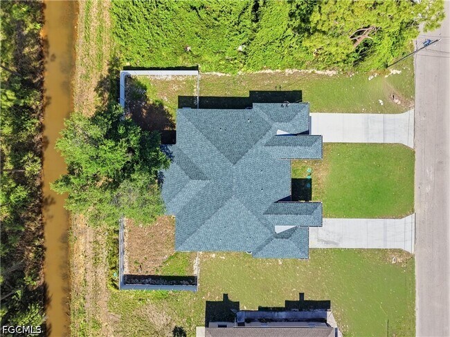 4717 28th St SW in Lehigh Acres, FL - Building Photo - Building Photo