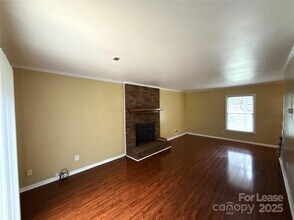 9125 Winter Moss Ct in Charlotte, NC - Building Photo - Building Photo