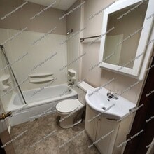 1008 Devonshire St in Hobart, IN - Building Photo - Building Photo