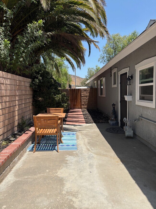 28409 Victoria Rd, Unit ADU