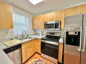 1542 Drexel Ave in Miami Beach, FL - Building Photo - Building Photo