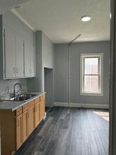 13-15 Cleveland Ave in Waynesboro, PA - Building Photo - Building Photo