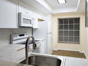 4209 Castlewood Dr in Holiday, FL - Building Photo - Building Photo