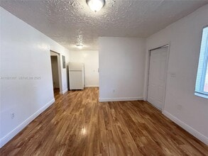 641 NE 86th St in Miami, FL - Building Photo - Building Photo