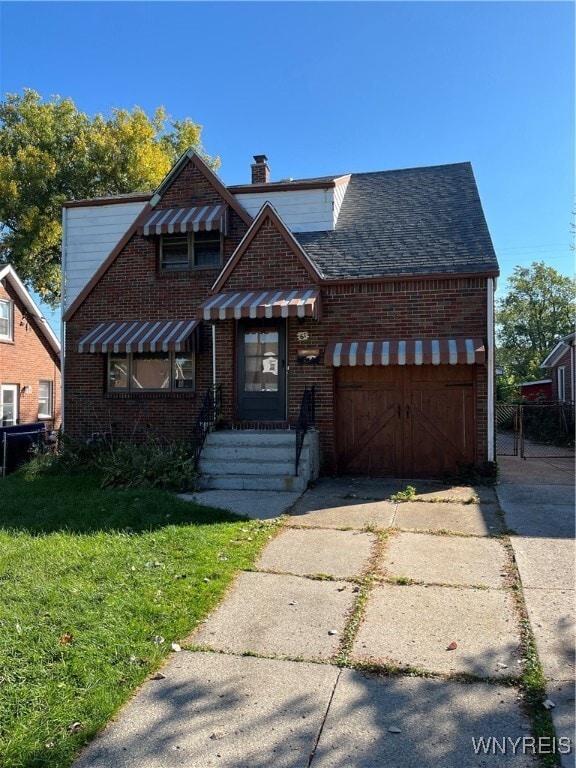 property at 61 Lynncrest Terrace