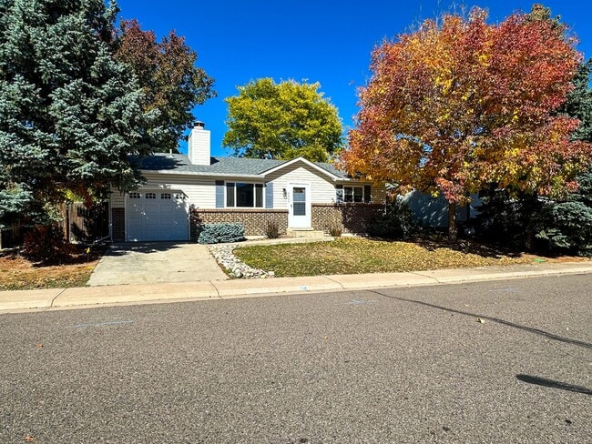 9825 W Walker Pl in Littleton, CO - Building Photo - Building Photo