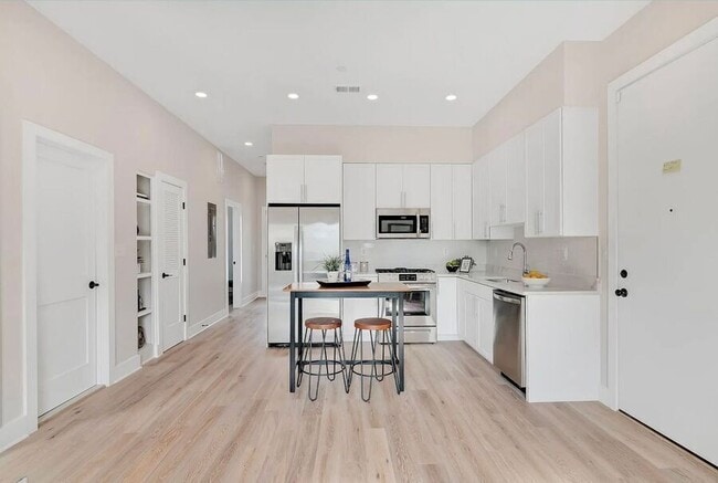 property at 1130 Penn St NE