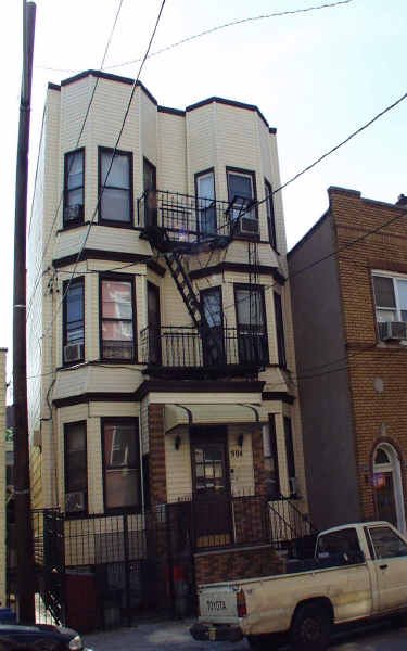 904 Bergenline Ave in Union City, NJ - Building Photo - Building Photo