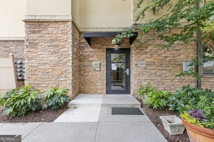 2230 Cheshire Bridge Rd NE, Unit 510 in Atlanta, GA - Building Photo