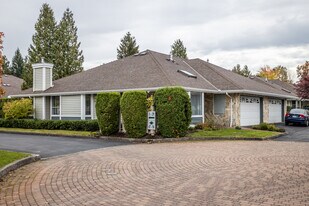 Glenwood Village Estates Apartments