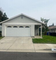 8621 Andover Pl in Rancho Cucamonga, CA - Building Photo
