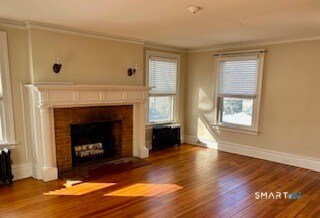 2233 Main St in Glastonbury, CT - Building Photo - Building Photo