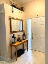 7710 Ahoy Ave in Naples, FL - Building Photo