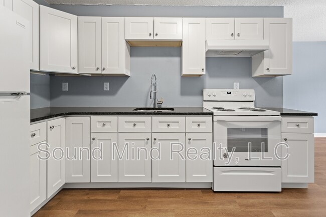 property at 903 Crawford St S