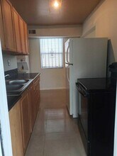 812 NW 4th Ave in Hallandale Beach, FL - Building Photo - Building Photo
