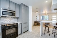 Building Photo - Surf Lodge Apartments in Tucson, Arizona