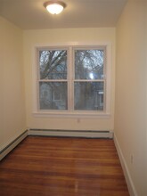 57 Marion St, Unit 2 in Medford, MA - Building Photo - Building Photo