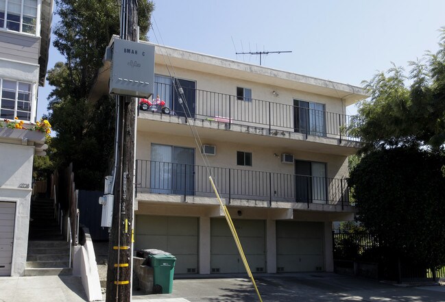 3701 Park Boulevard Way in Oakland, CA - Building Photo - Building Photo