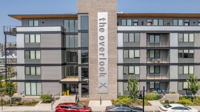 The Overlook at City View in Richmond, VA - Foto de edificio - Building Photo