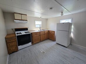 900 Albert Dr in Miles City, MT - Building Photo - Building Photo